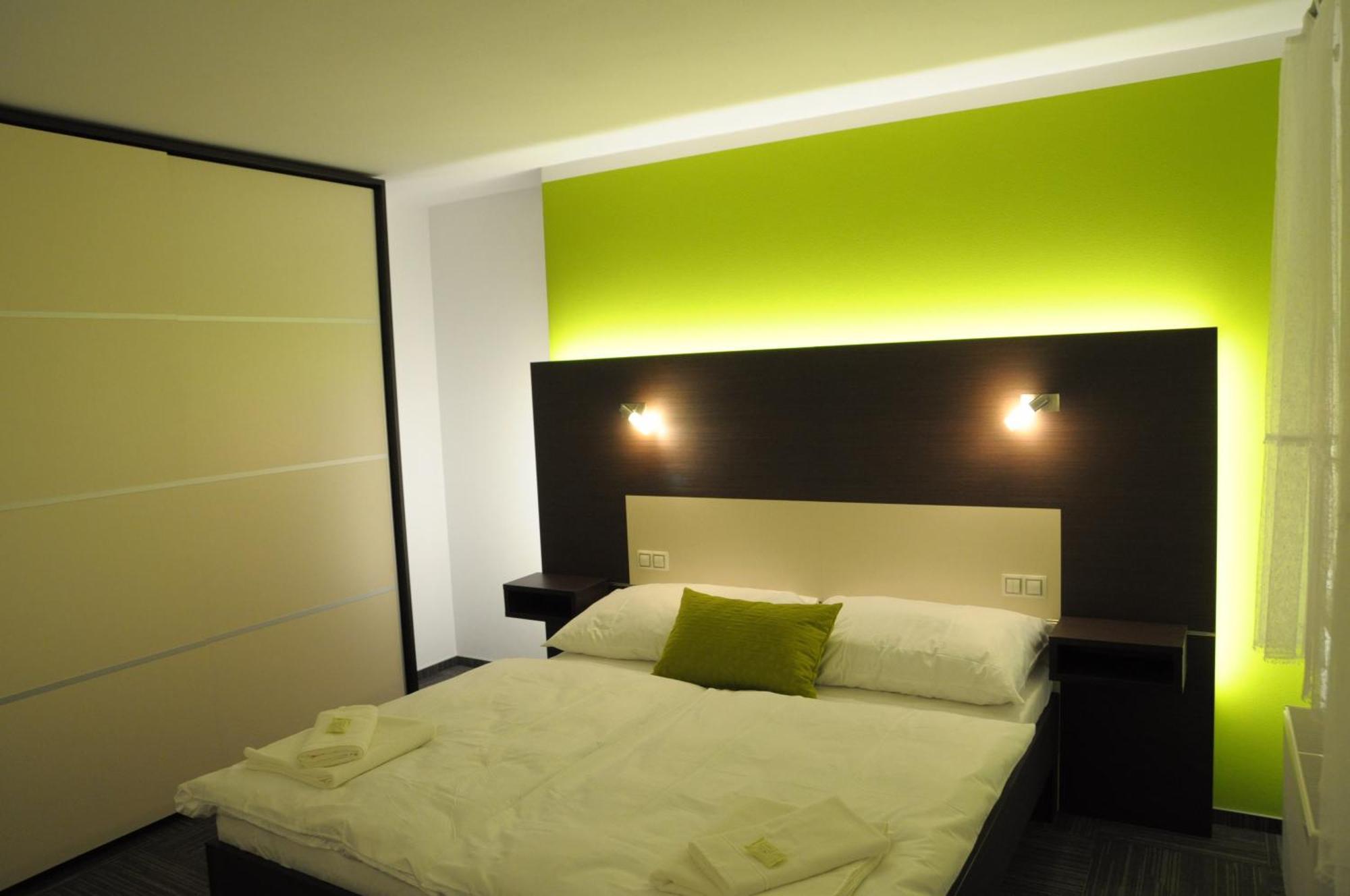 Hotel Kaskada Ledeč nad Sázavou Esterno foto